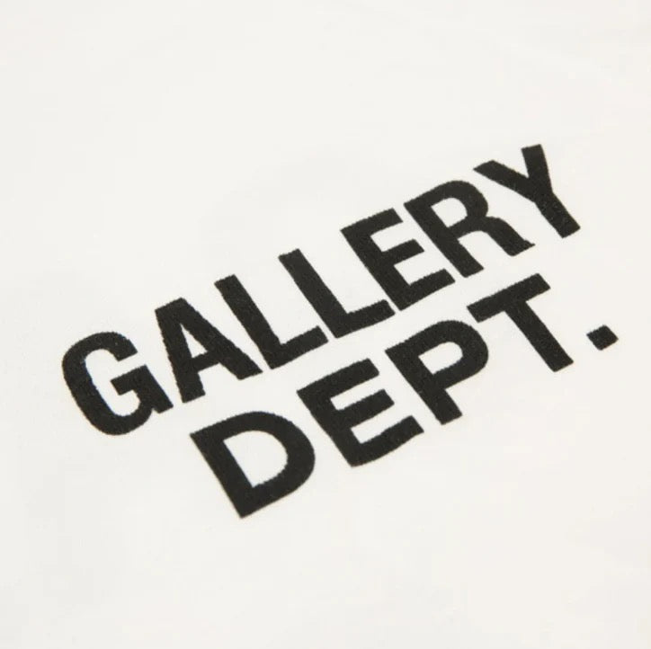Distressed Print Tee Schwarz