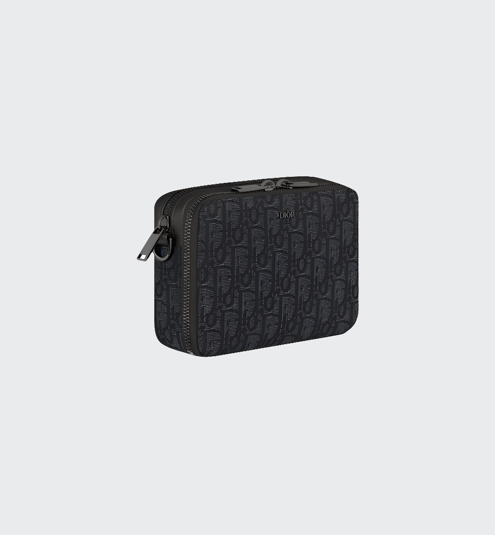 Pouch mit Reißverschluss und Riemen