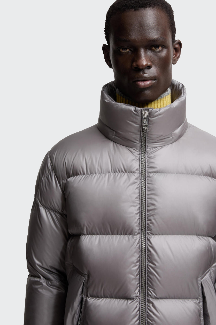 Daunenjacke mit Seitenpatch
